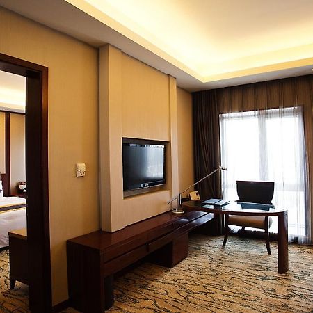 Gloria Grand Hotel Wuxi Уси Экстерьер фото