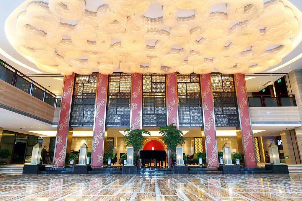 Gloria Grand Hotel Wuxi Уси Интерьер фото